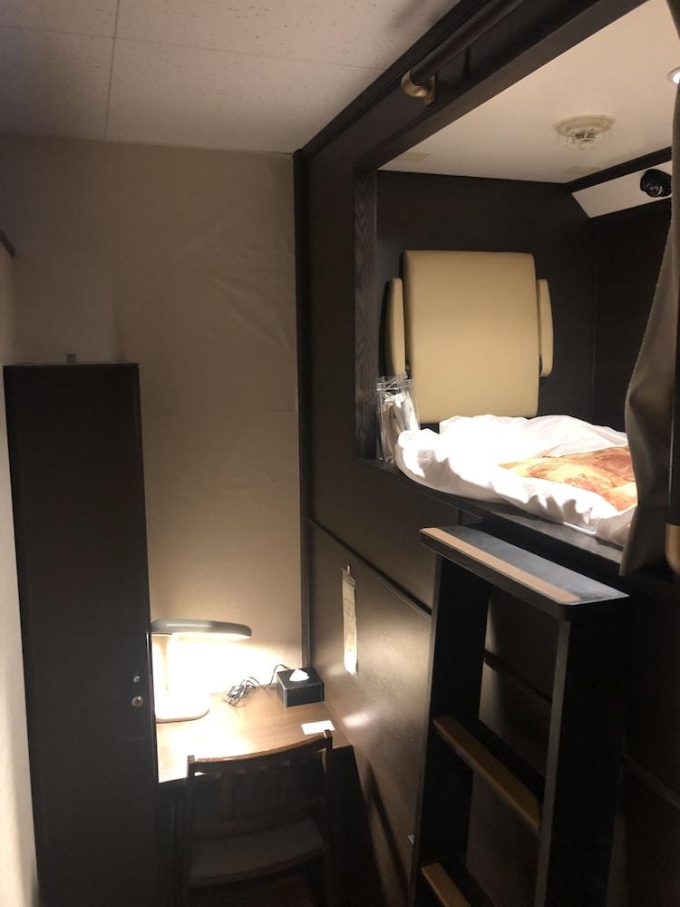 יוקוהאמה Resort Capsule Sakuragicho מראה חיצוני תמונה